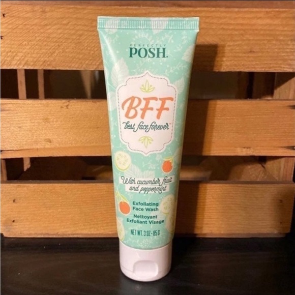 Perfectly Posh Bff face wash & Moisture 911 set - Picture 2 of 3